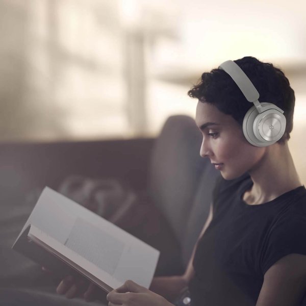 Bang & Olufsen Beoplay HX