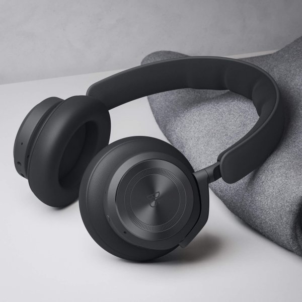 Bang & Olufsen Beoplay HX