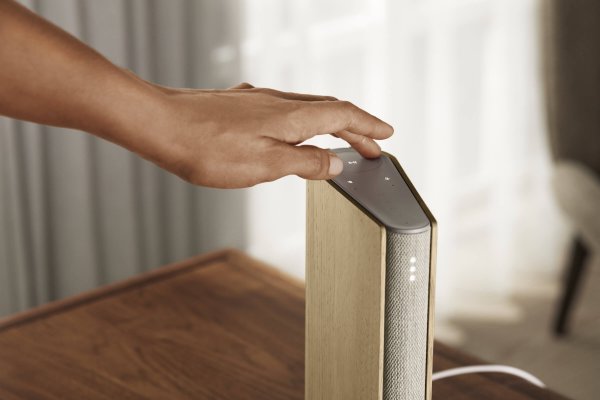 Beosound Emerge
