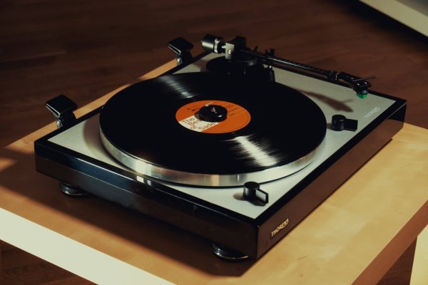 Thorens TD402 DD